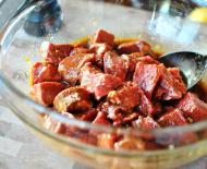 Как замариновать мясо для запекания в духовке
